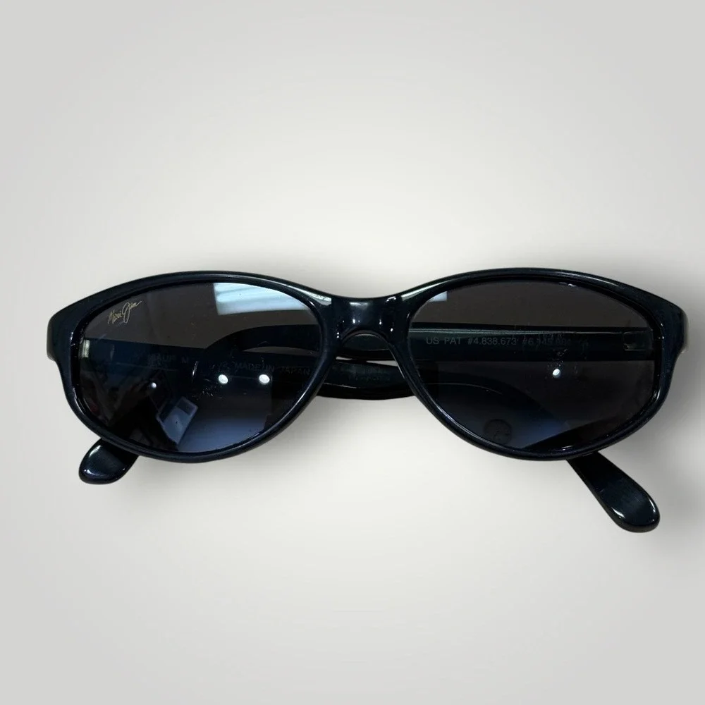 Maui Jim MJ-158-02 Black Oval Sunglasses Womens Made in Japan Vintage Style